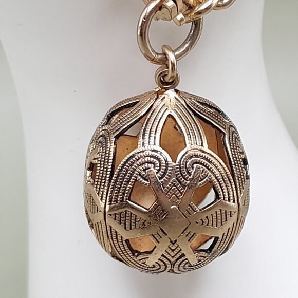 Vintage Gold-tone Chain Bracelet Sister Clasp Spherical Filigree Charm, 7 Inch - Picture 4 of 10